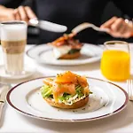 L'hôtel Hotel 5*