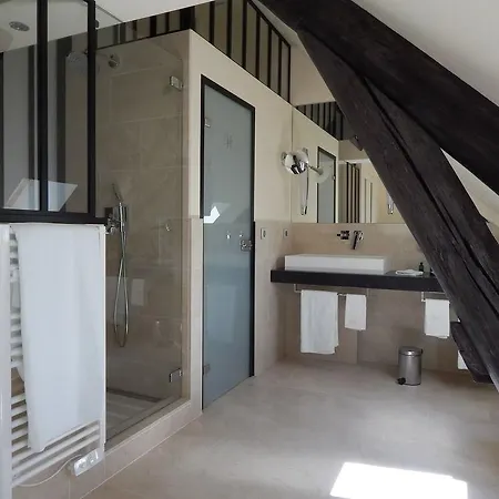 L'hotel מלון