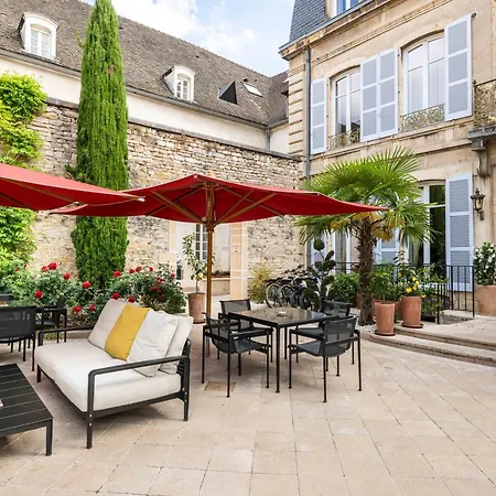Hotell L'hotel 5*