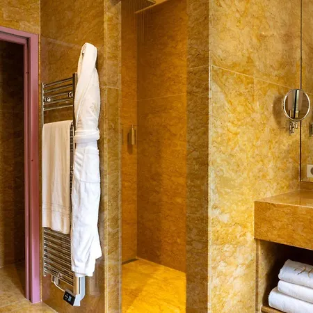 L'hotel 5*