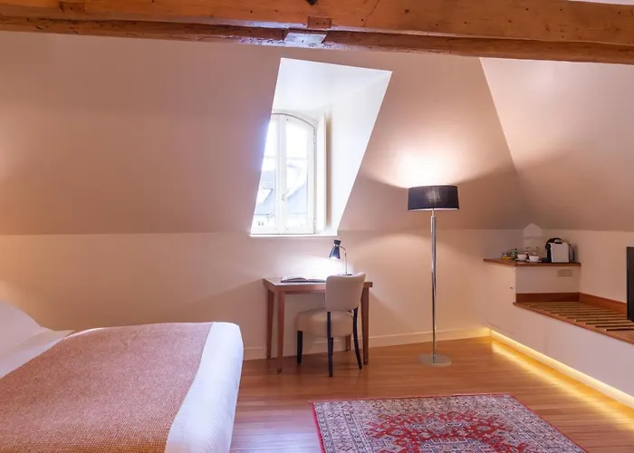 L'hotel Готель