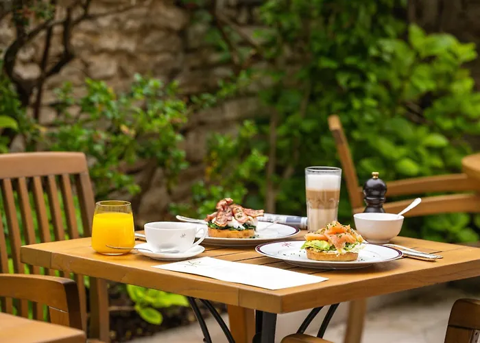 Готель L'hotel Бон